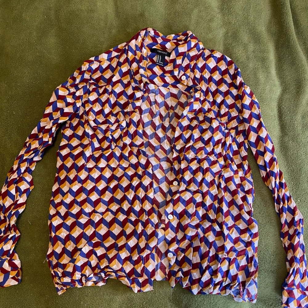 Retro Patterned Button Up Blouse Size M